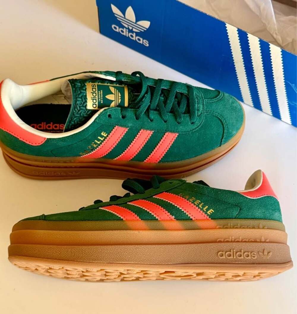 New Adidas Gazelle Bold In Signal Coral/collegiate Green/gum platform US W7 - Picture 2 of 3